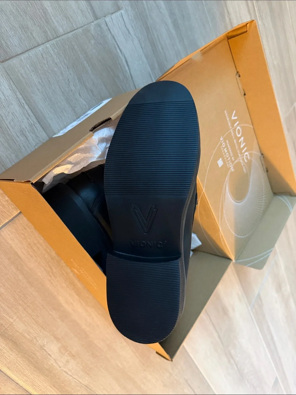 Vionic Caitlin Black Leather Loafers